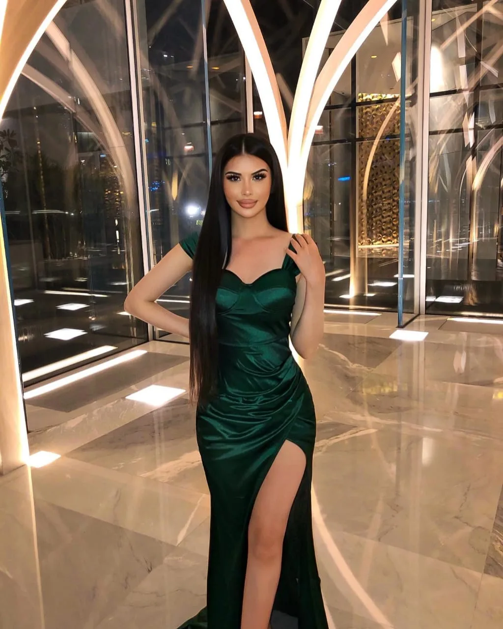 Sarah Photo 4